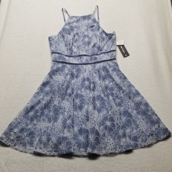 City Triangles Juniors 11 Dress Periwinkle Blue Lace Mini Fairy Feminine HOCO - Picture 1 of 11